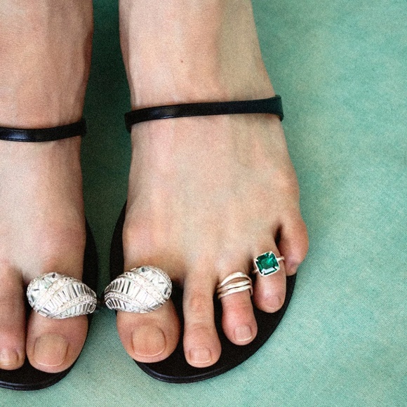 Chan Luu Ripple Toe Ring Set! - Picture 1 of 4